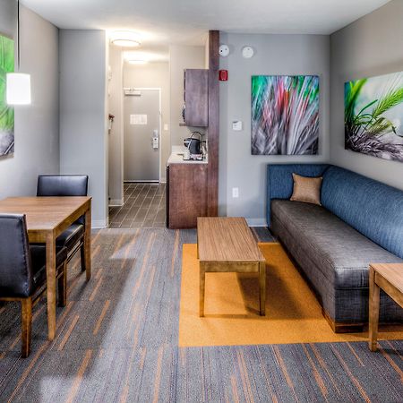 Holiday Inn Express & Suites Cleveland/Westlake By Ihg Zewnętrze zdjęcie